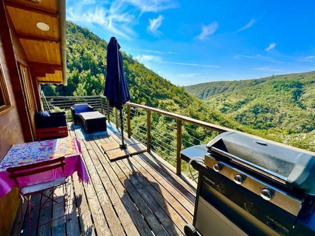 Chalet Sur Pilotis Avec Piscine Privee Lucéram 外观 照片